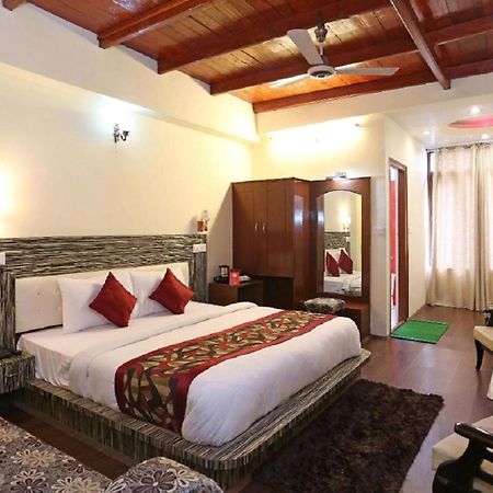Goroomgo Moon Nainital Near Naini Lake - Parking & Lift Facilities -Hygiene And Spacious Room - Best Seller Exterior photo