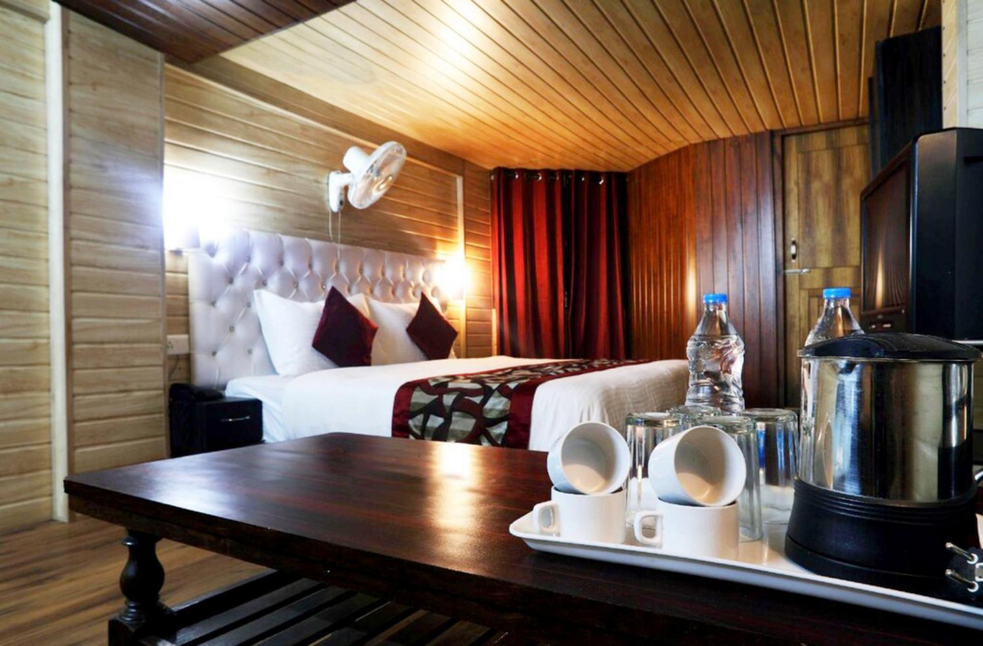 Goroomgo Moon Nainital Near Naini Lake - Parking & Lift Facilities -Hygiene And Spacious Room - Best Seller Exterior photo