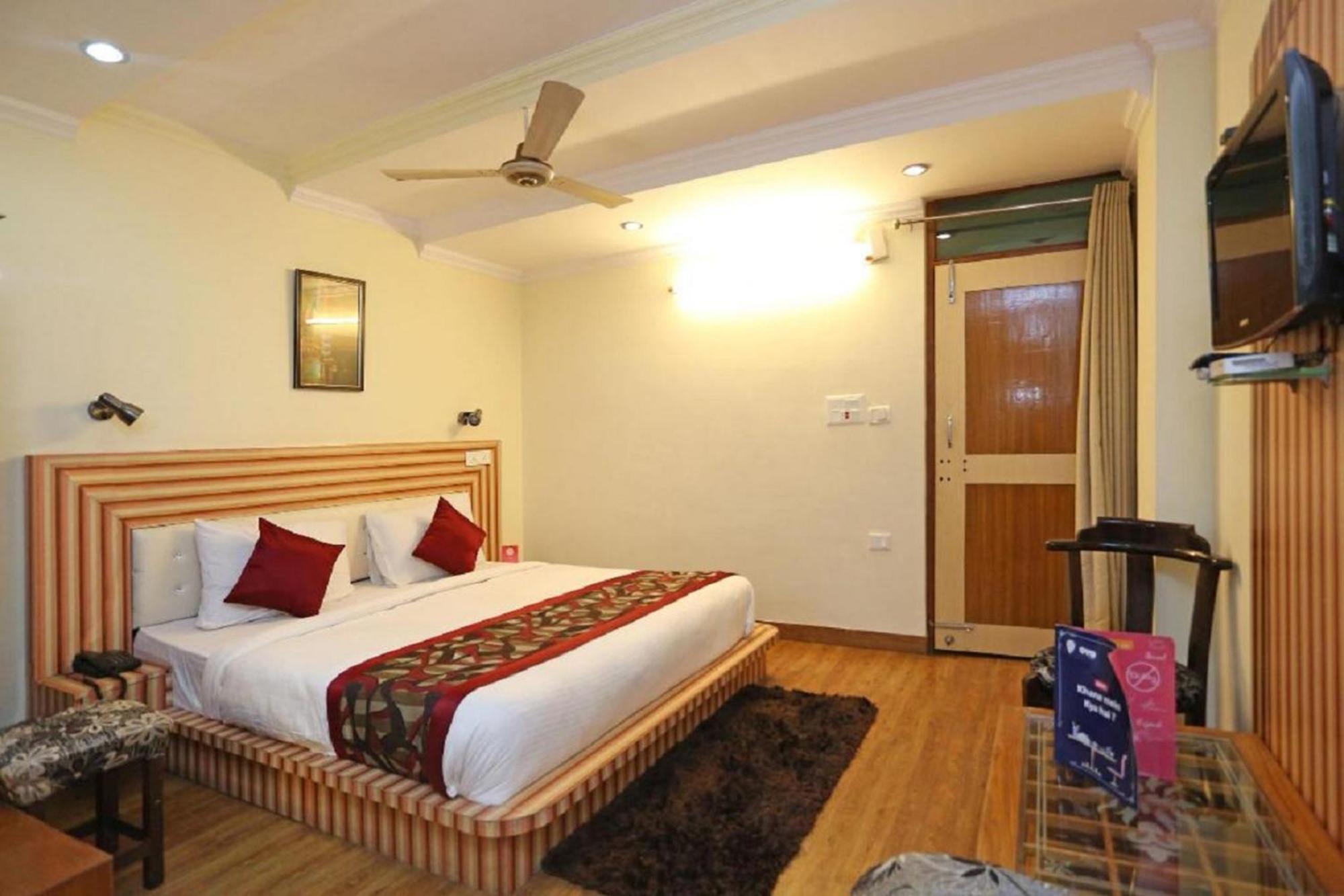 Goroomgo Moon Nainital Near Naini Lake - Parking & Lift Facilities -Hygiene And Spacious Room - Best Seller Exterior photo