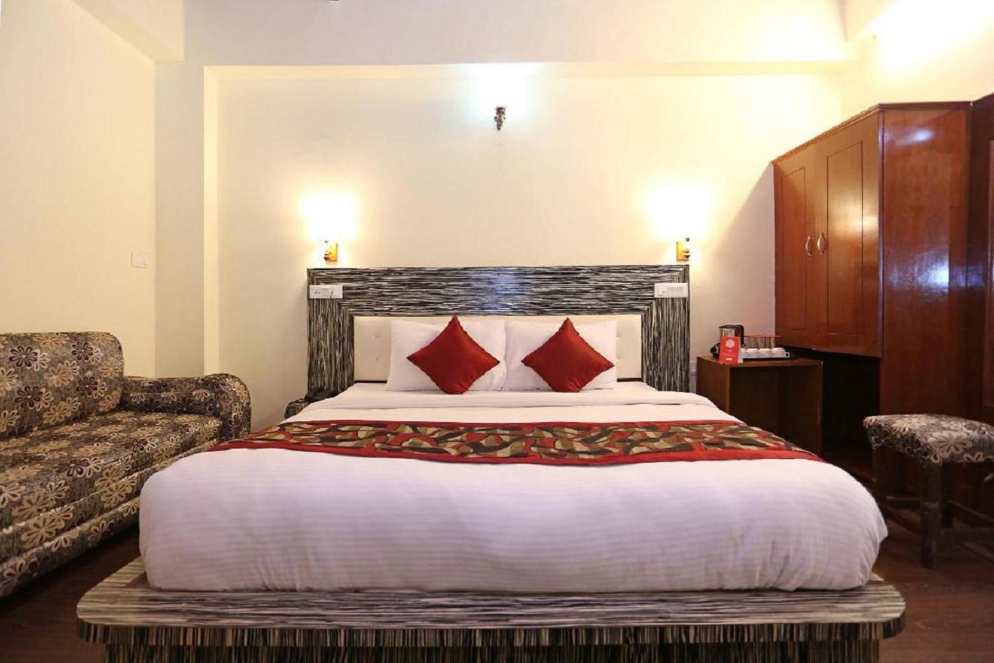 Goroomgo Moon Nainital Near Naini Lake - Parking & Lift Facilities -Hygiene And Spacious Room - Best Seller Exterior photo
